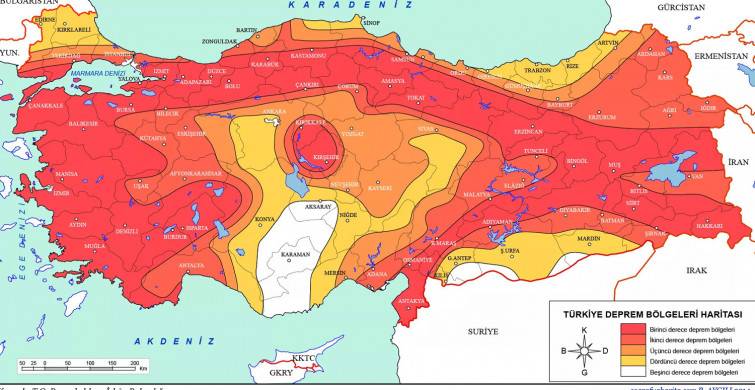 Bu ilçelerde oturanlar dikkat! İşte büyük deprem üretebilecek fay hatları.. Naci Görür bu iller için uyardı.. 8