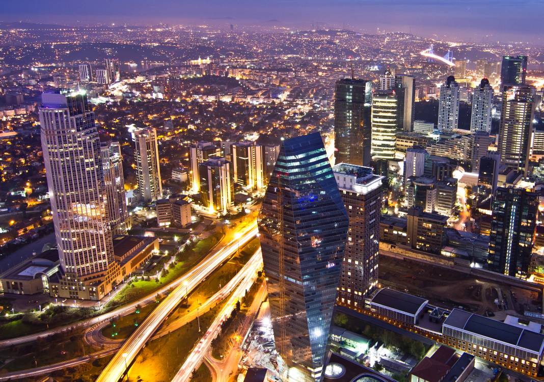 Olası İstanbul depreminde en güvenli ilçeler hangileri? Naci Görür o ilçelere dikkat çekti: 9 şiddetinde gibi etkilenecek 4