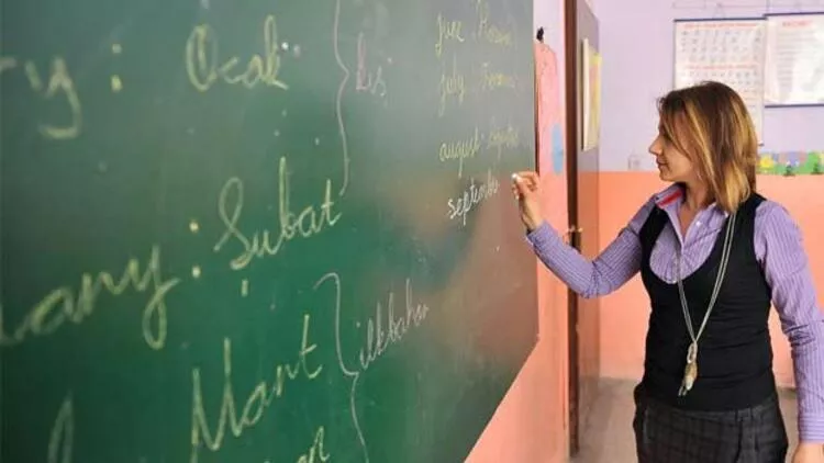 Kayseri 2 öğretmen, kadın üreticiler için klip çekti