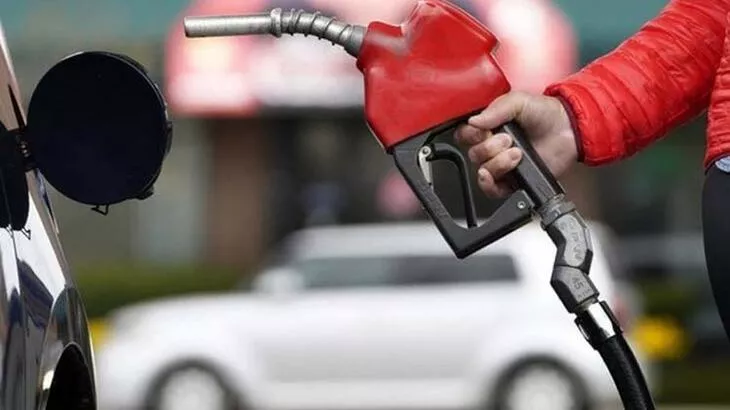 Son gelen zam ve indirimlerden sonra güncel akaryakıt fiyatları
