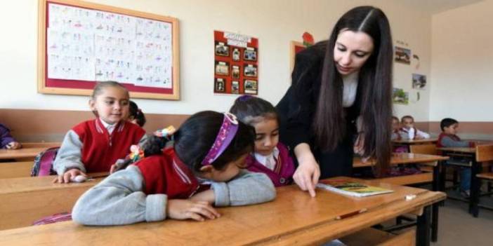4+4+4 sistemine son verip, ilkokulu yeniden 5 yıl yapacağız
