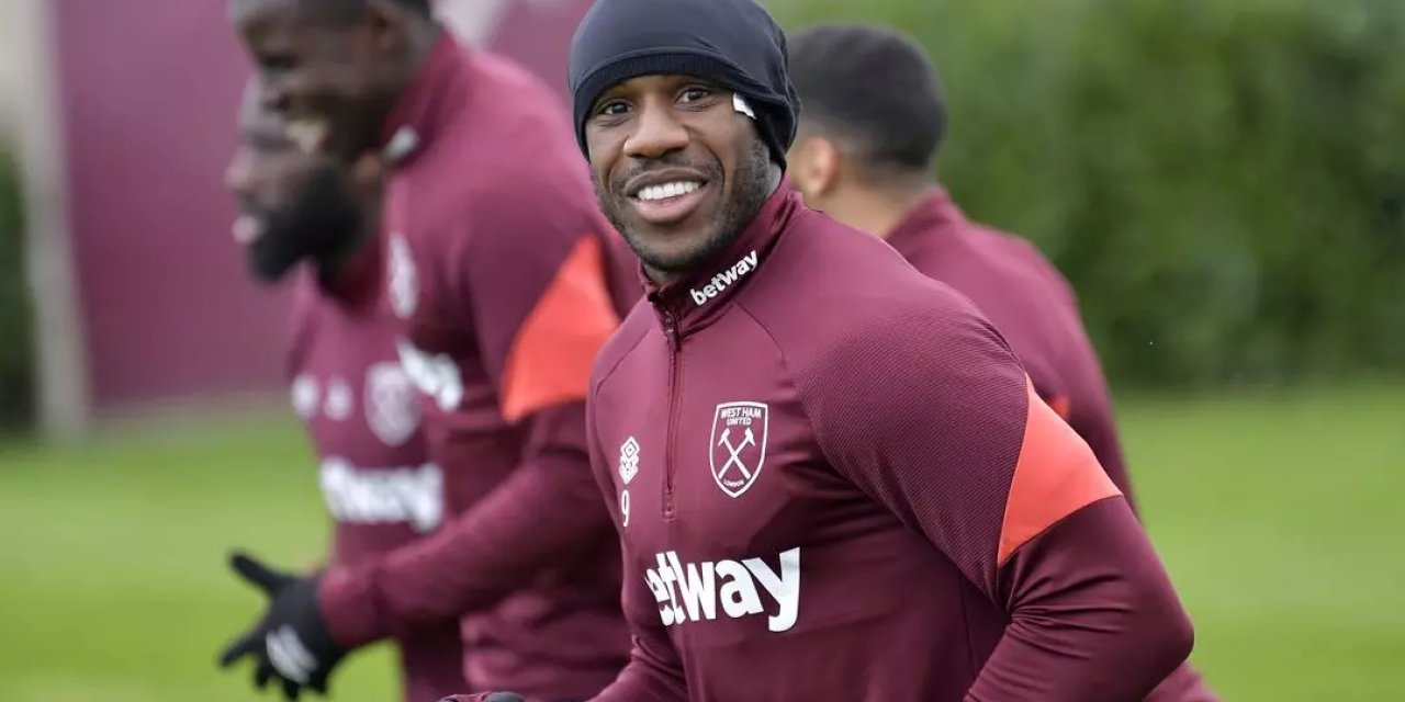 michail-antonio2.jpg