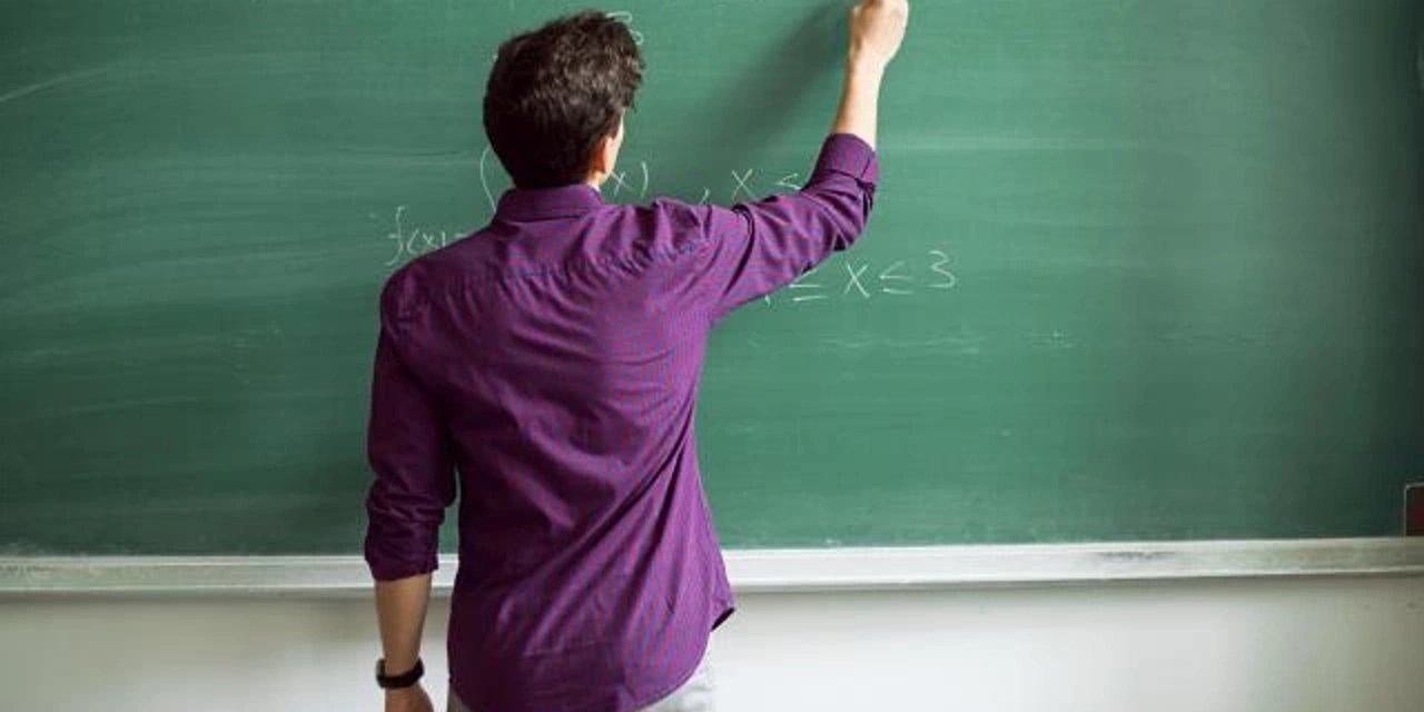 2023/07/12/ogretmen5.jpg