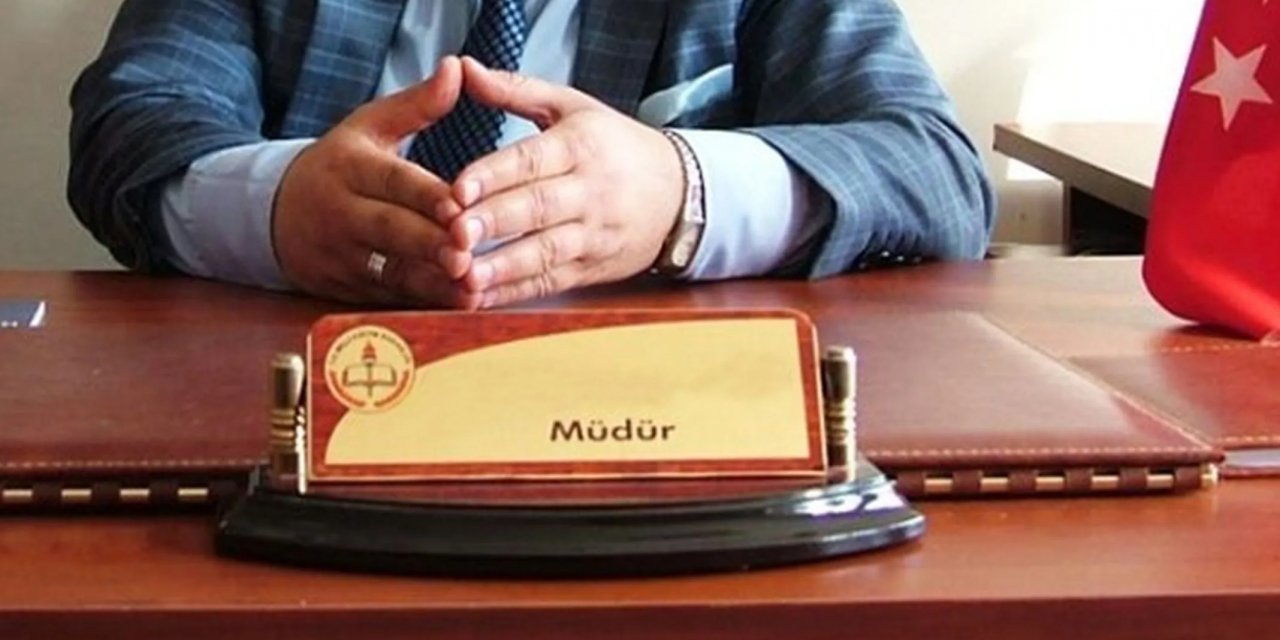 2023/08/30/mudur.jpg